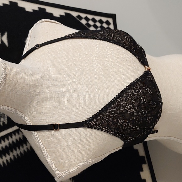 🖤EUC Victoria's Secret Very Sexy Unlined Racerback Plunge, Front Close, 34B - Picture 2 of 9